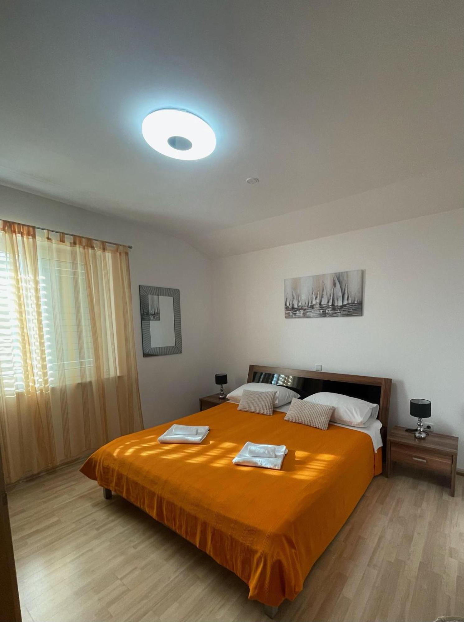 מליני Apartments Marnic מראה חיצוני תמונה