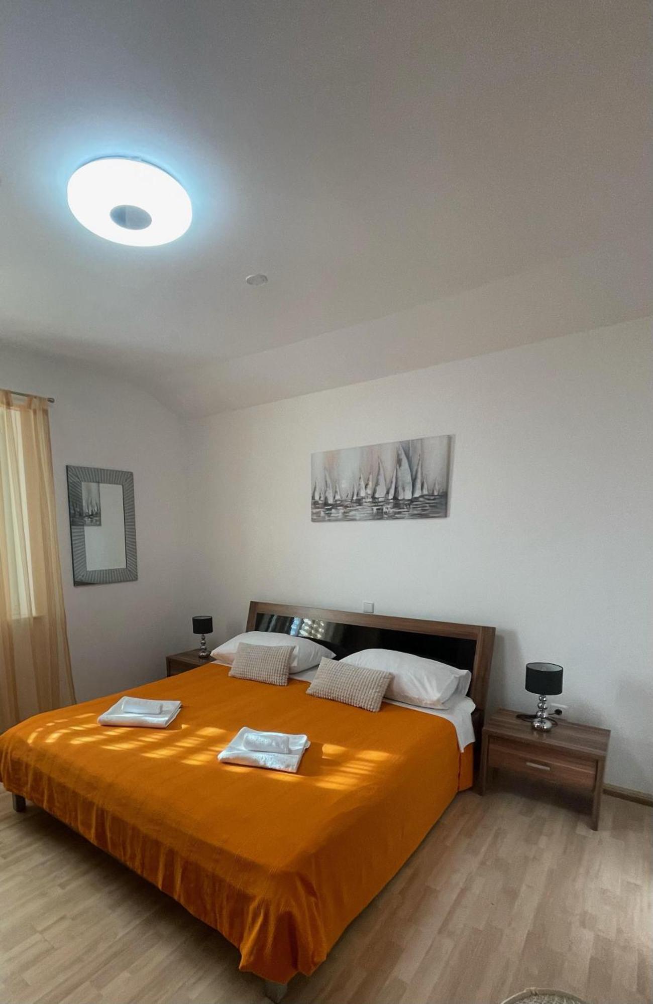מליני Apartments Marnic מראה חיצוני תמונה