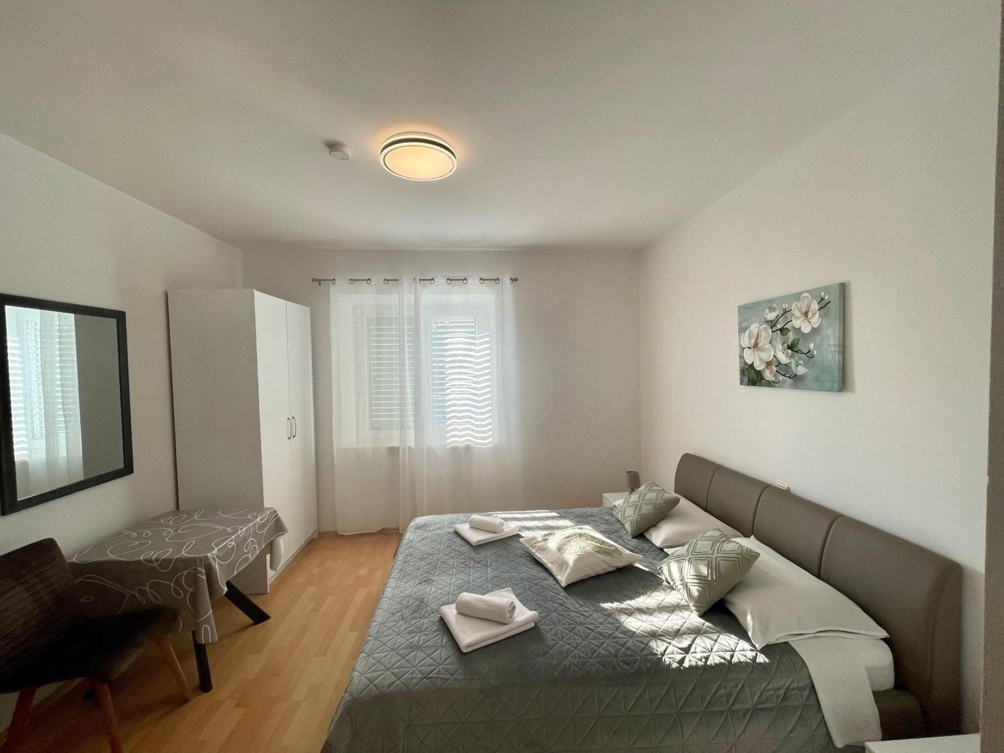 מליני Apartments Marnic מראה חיצוני תמונה