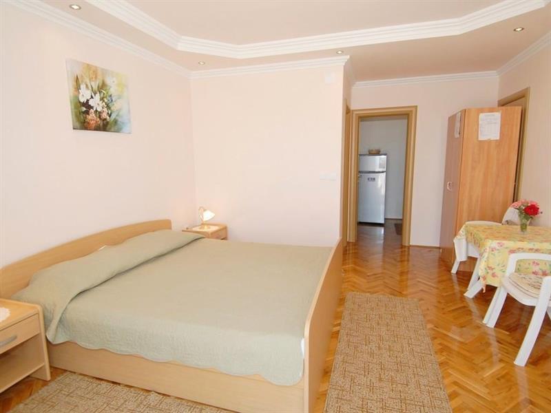 מליני Apartments Marnic מראה חיצוני תמונה